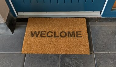 I was all chuffed to reveal to the Postie the item he was delivering to me this morning. He stood patiently while I excitedly removed the postage bag then placed the mat at my door......He has never watched Still Game so didn't get the reference at all. My big pumped up reveal was wasted! Sighhhhh!
