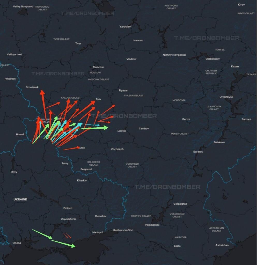 Ukrainian long-range strike drones, cruise missiles (green arrows), and jet drones (blue arrows) are attacking Russian oil depots/refineries/energy infrastructure/military facilities. Information is current as of 17:05