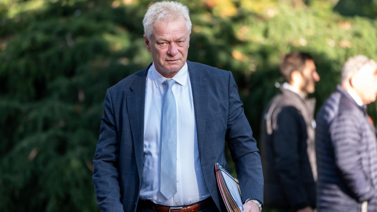 Agrarminister Rainer gegen "Veggie-Burger"-Verbot in der EU