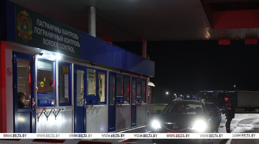 Lithuania reopens border checkpoints with Belarus