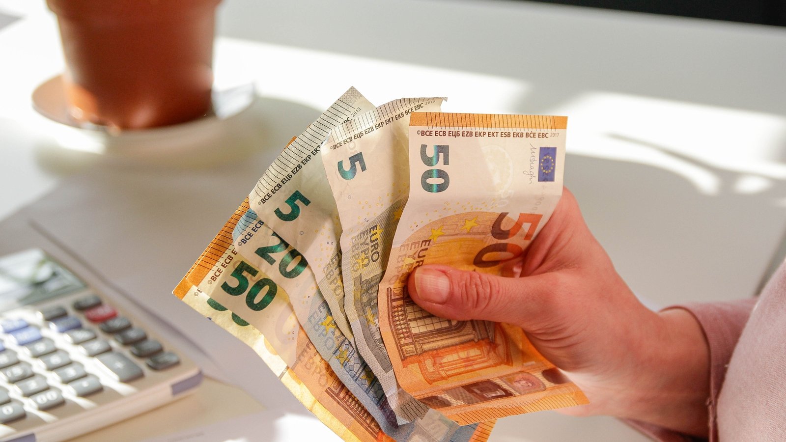 why cash is king in emergency planning