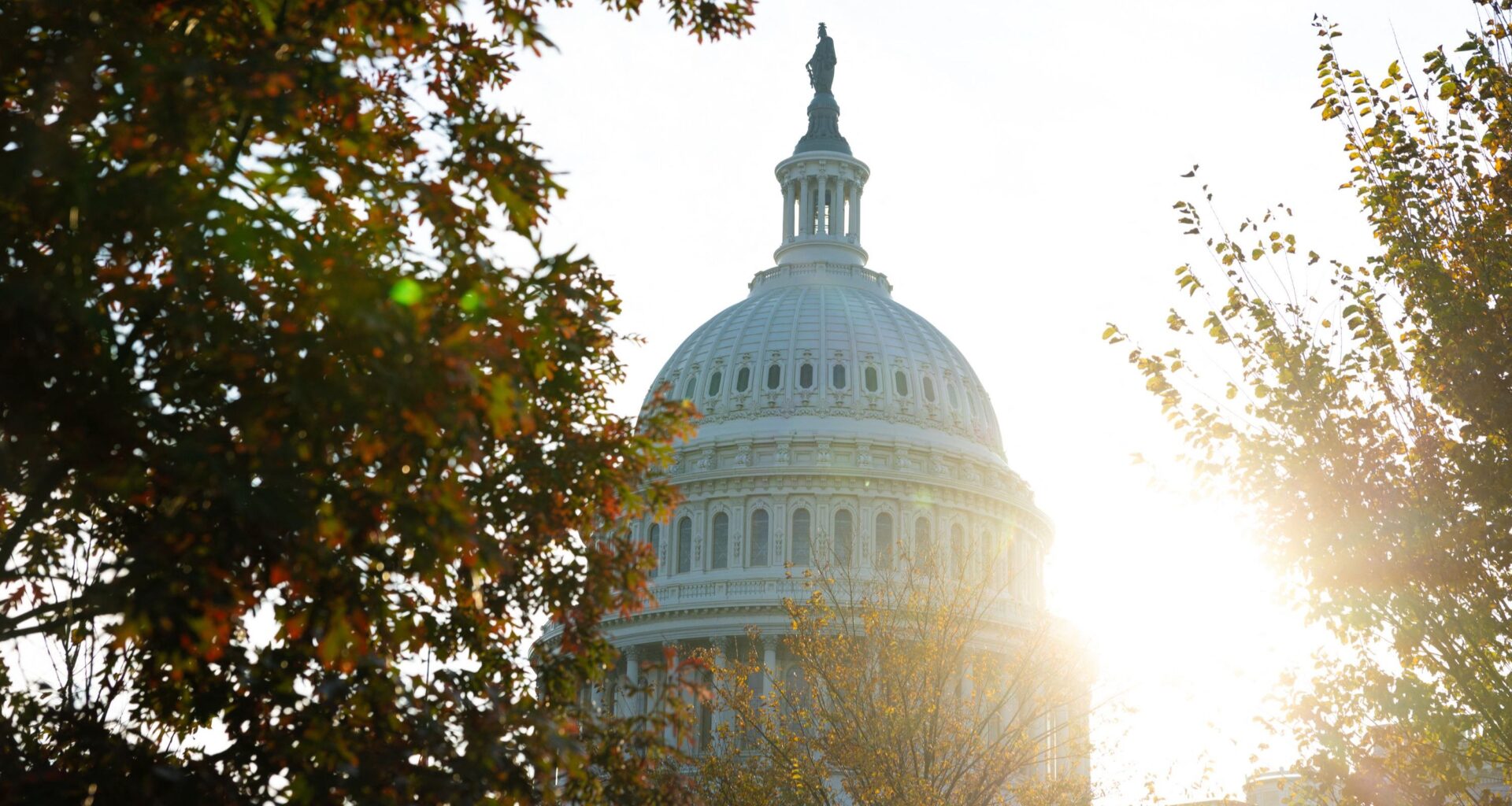 Republicanos y demócratas alcanzan un acuerdo para reabrir el gobierno federal de Estados Unidos