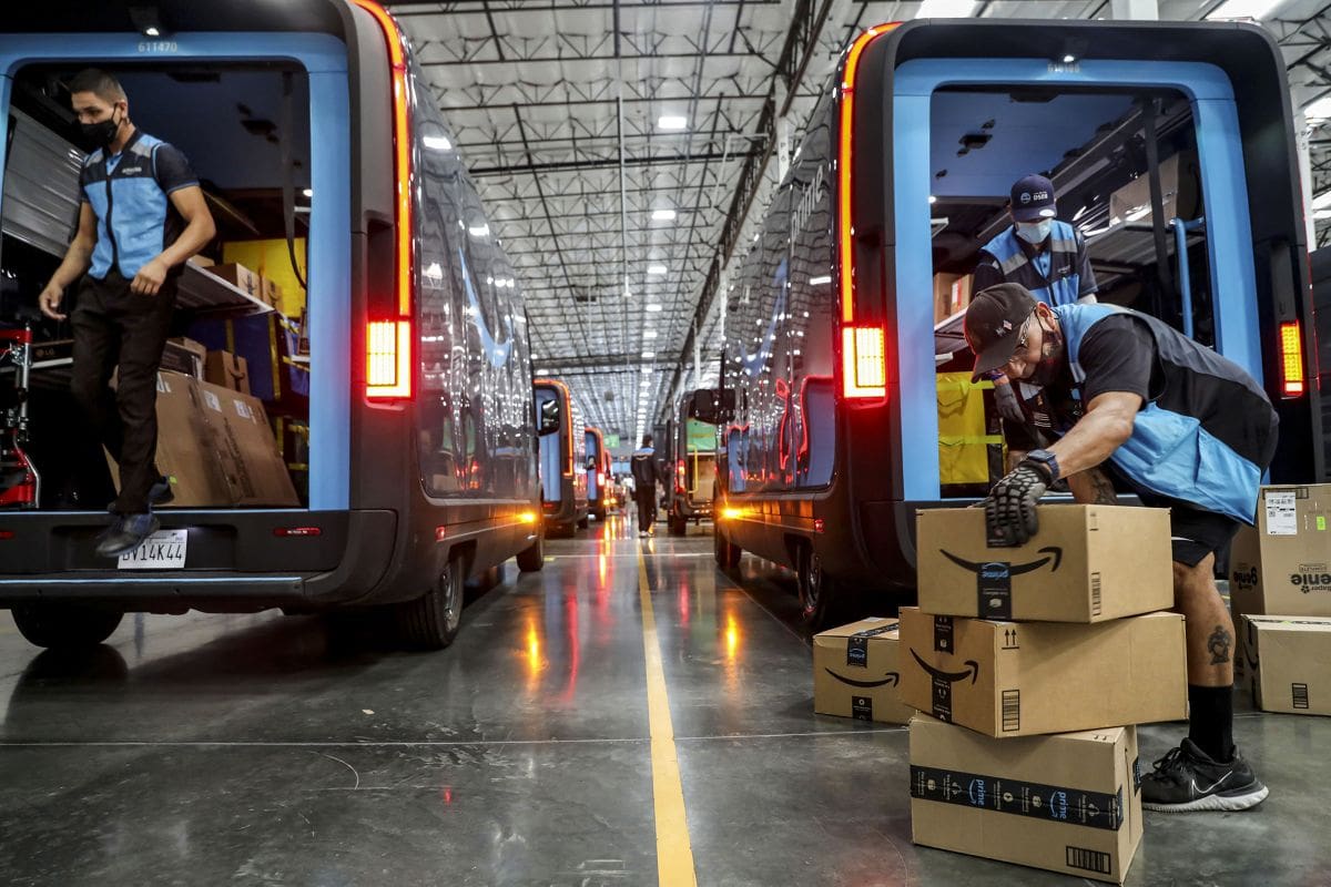 Op-Ed: Even California’s Iconic Industries Are Cutting Back in This Sluggish Economy