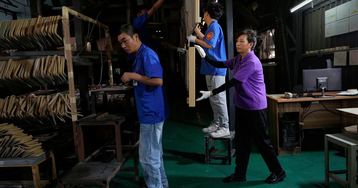 China's factory activity contracts for 8th month in November despite trade war truce :: WRAL.com