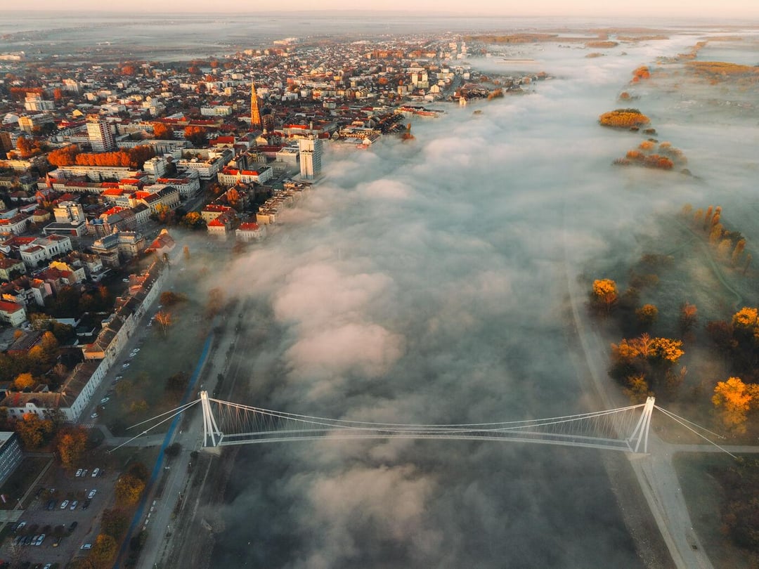 Uz Dravu miran i tih...