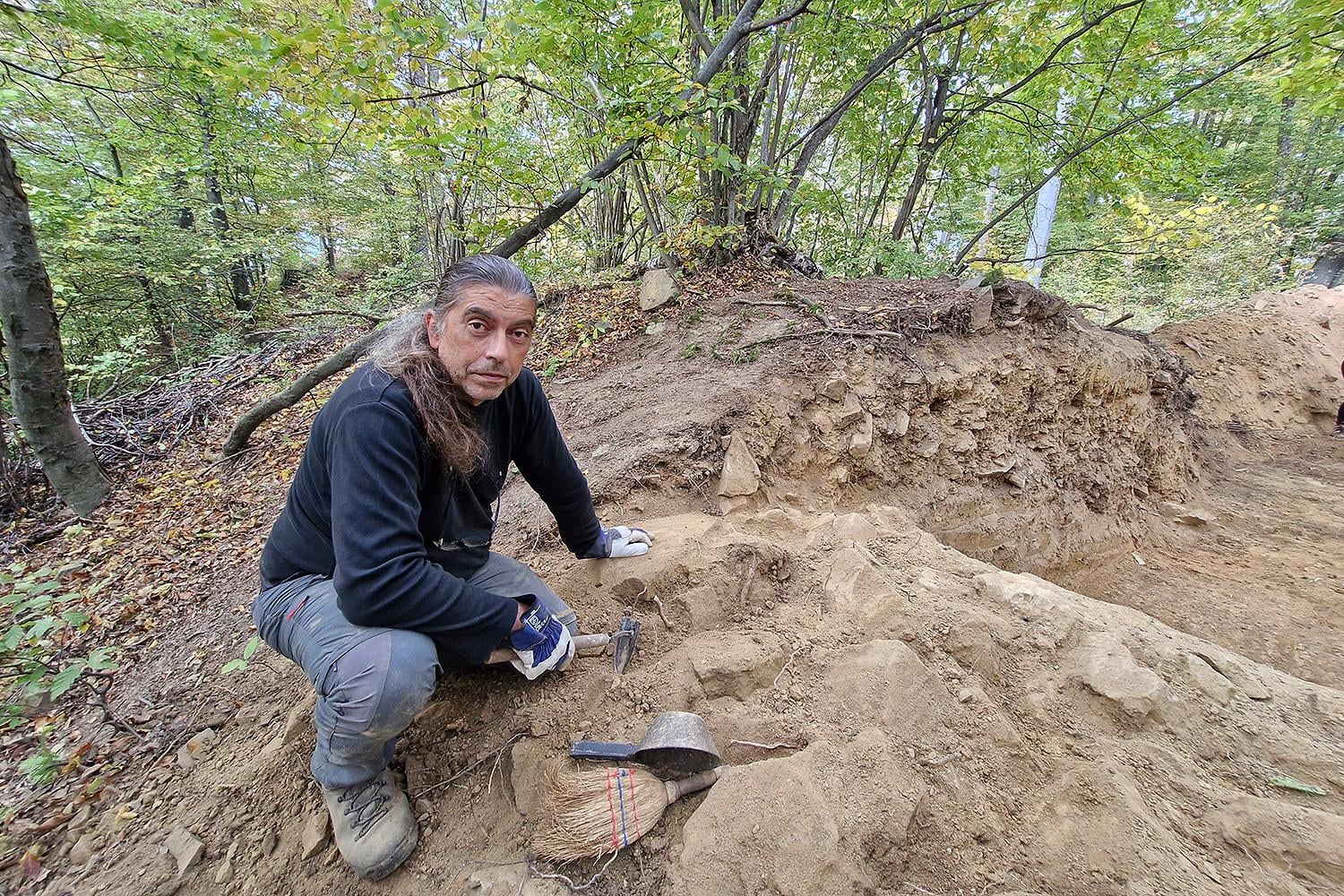 Na Papuku je zbog krijumčara voćinskih srebrenjaka otkriven veliki keltski grad iz vremena prije Krista ~ Blaga & misterije