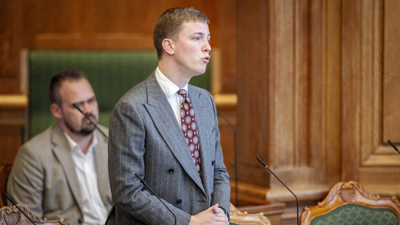 Folketingets formand beder DF om at fjerne ”misvisende” video