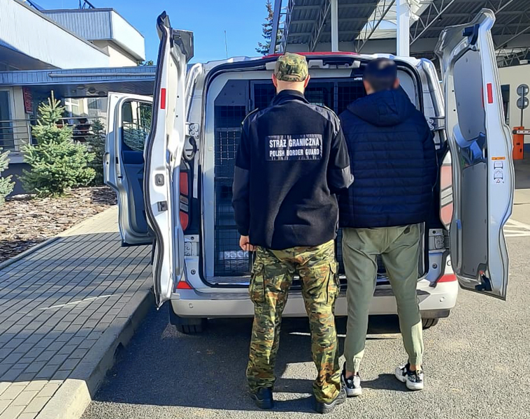 Odesłani na Ukrainę - Aktualności Komenda Główna Straży Granicznej