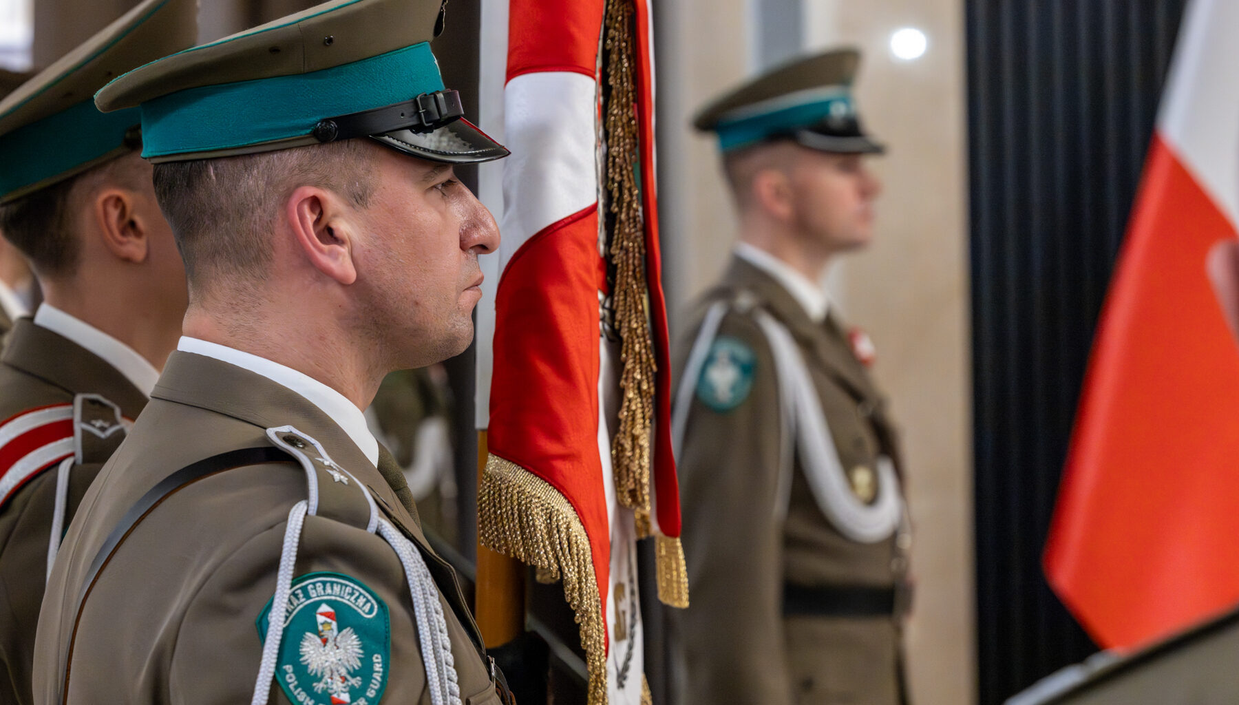 Wyróżnienia i awanse z okazji Święta Niepodległości