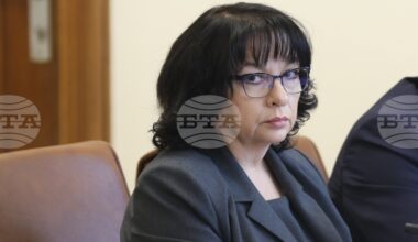 Bulgaria’s Finance Minister Defends 2026 Budget, Highlights Modest Public-Sector Pay Rise and Pension Reforms Ahead of Euro Adoption