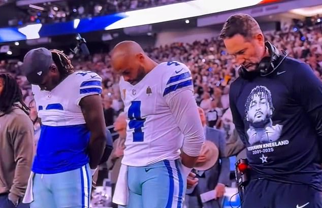 Dallas Cowboys quarterback Dak Prescott and coach Brain Schottenheimer on the sidelines