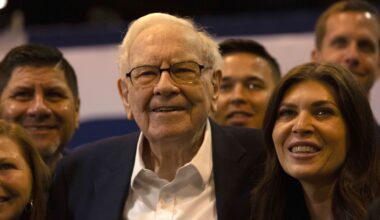 Warren Buffett's cash fortress Berkshire closes gap with S&P 500 as AI worries depress Wall Street