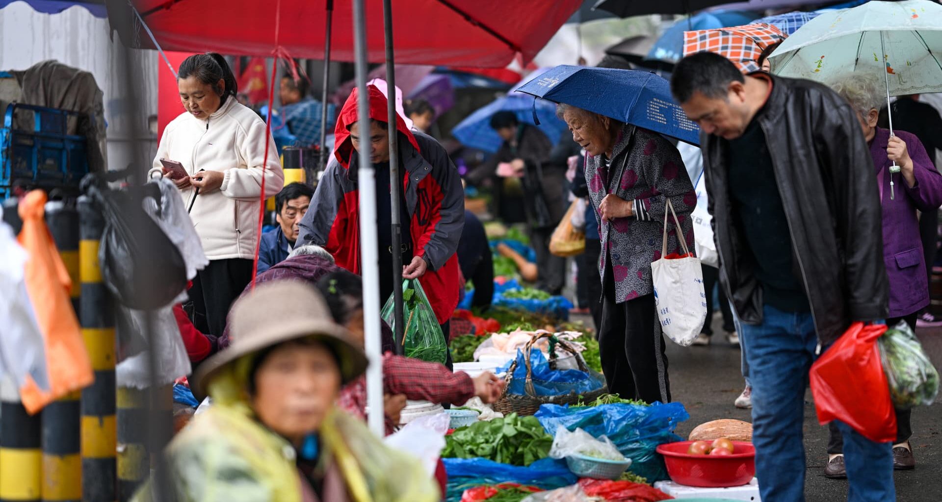 China consumer prices return to growth in October