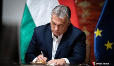 Orbán Viktor kifejtette, hogyan tud Magyarország kimaradni a háborúból