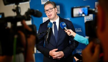Vučić shrugs off Brussels criticism by flaunting economic credentials