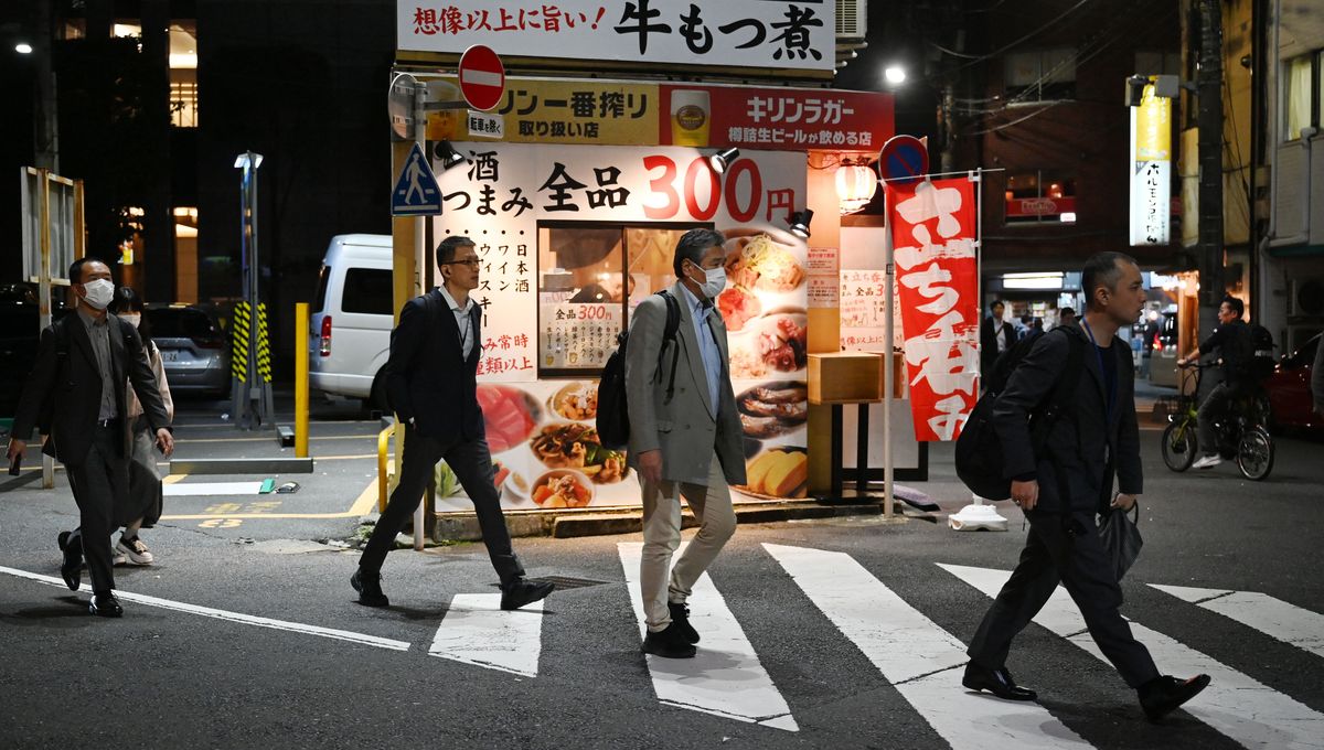 Faire travailler davantage les Japonais pour réduire les besoins d’étrangers