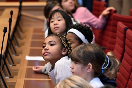 Zuhören und mitdiskutieren: Das Interesse der Kleinen war groß      