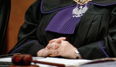 Zboczeniec recydywista zgwałcił dziecko. Wyrok uchylony, bo pedofila skazał „neosędzia”