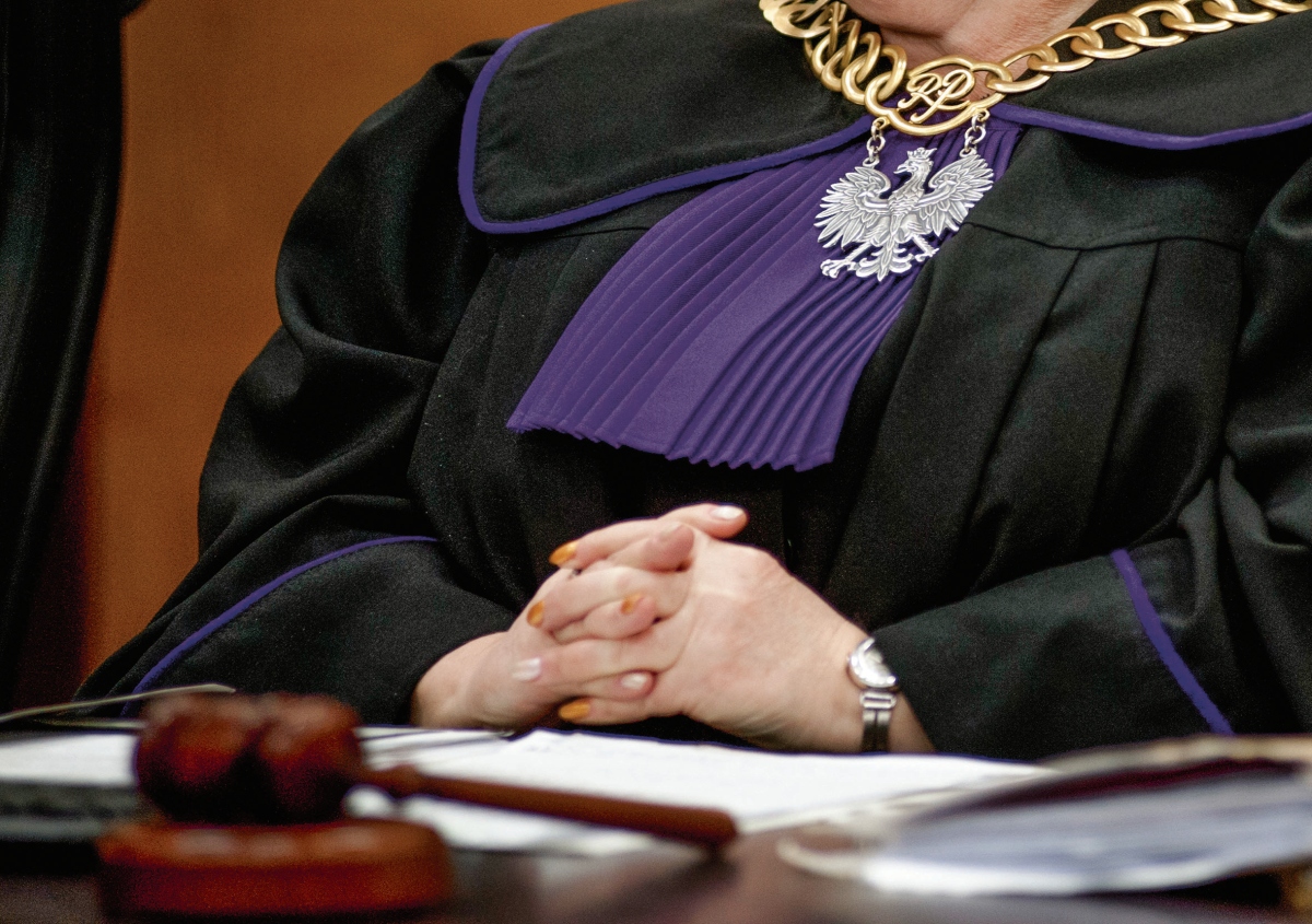 Zboczeniec recydywista zgwałcił dziecko. Wyrok uchylony, bo pedofila skazał „neosędzia”