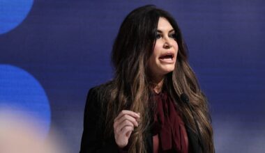 Trump envoy warns Greece that US wants China out of Piraeus port – POLITICO