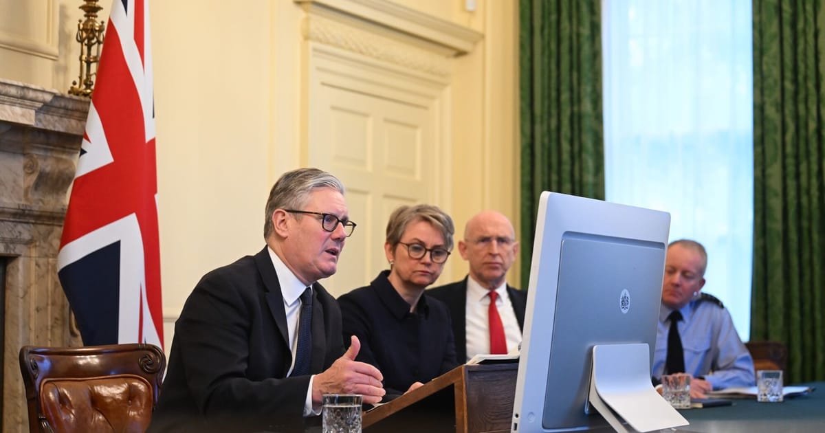 As potential Ukraine deal looms, France and Britain map out boots-on-ground role – POLITICO