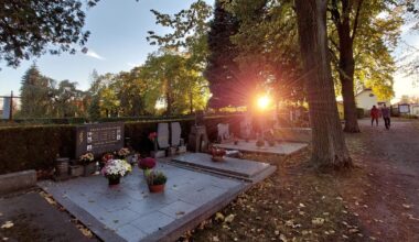 Czechia’s Dušičky light up cemeteries across the country