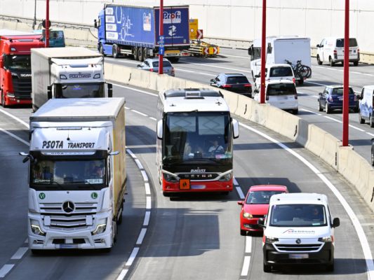 Verkehr ist laut VCÖ maßgeblich für CO2-Emissionen verantwortlich Verkehr ist laut VCÖ maßgeblich für CO2-Emissionen verantwortlich
