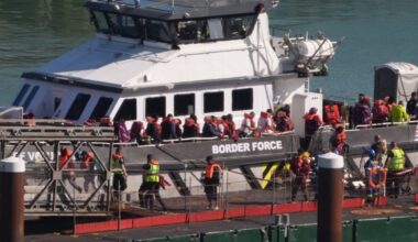 Britain's borders left undefended against migrant invasion as Border Force staff to go on strike