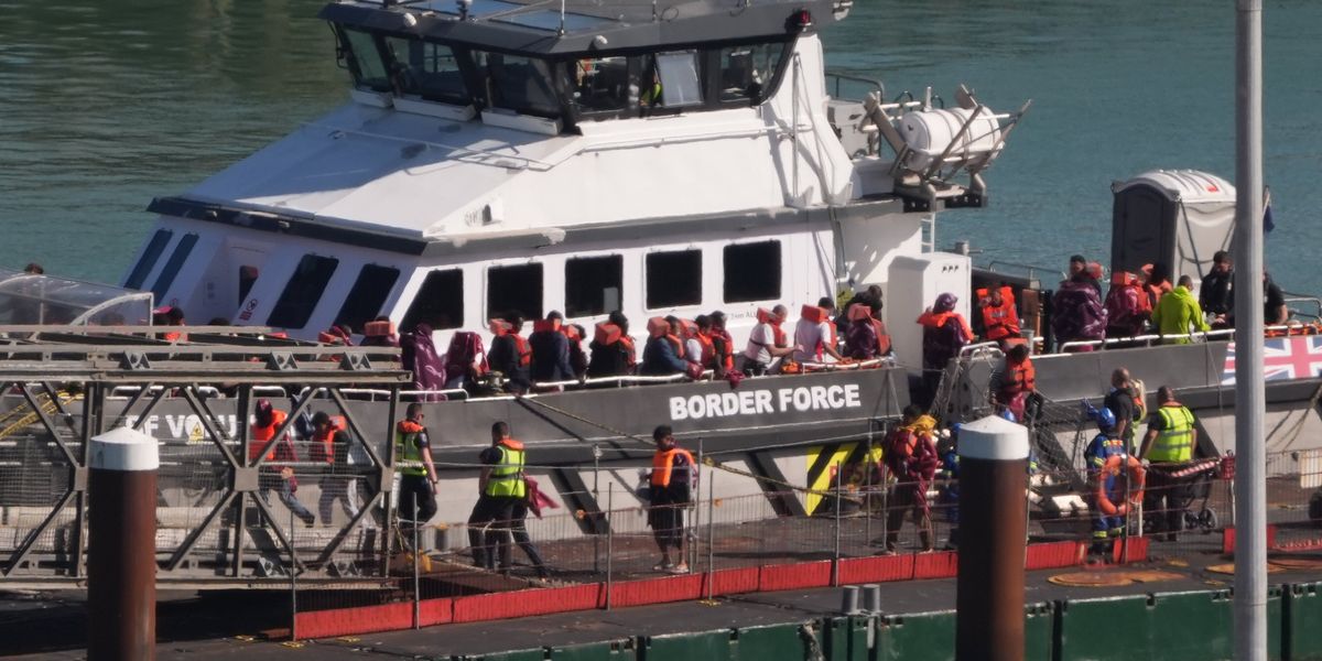 Britain's borders left undefended against migrant invasion as Border Force staff to go on strike