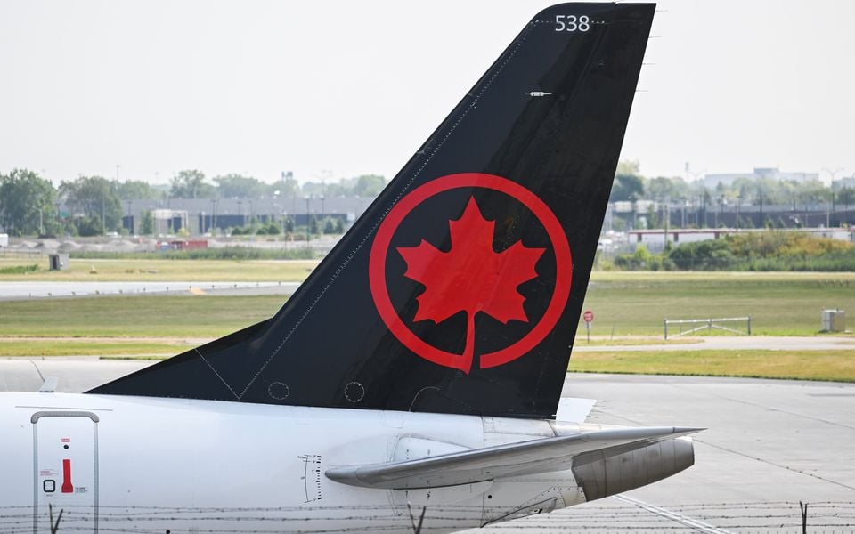 More Greece-Canada flights floated at ministers’ meeting