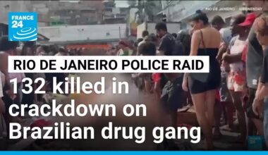 Brazilians in a Rio favela line up bodies after the city's deadliest police raid • FRANCE 24