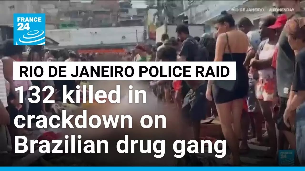 Brazilians in a Rio favela line up bodies after the city's deadliest police raid • FRANCE 24