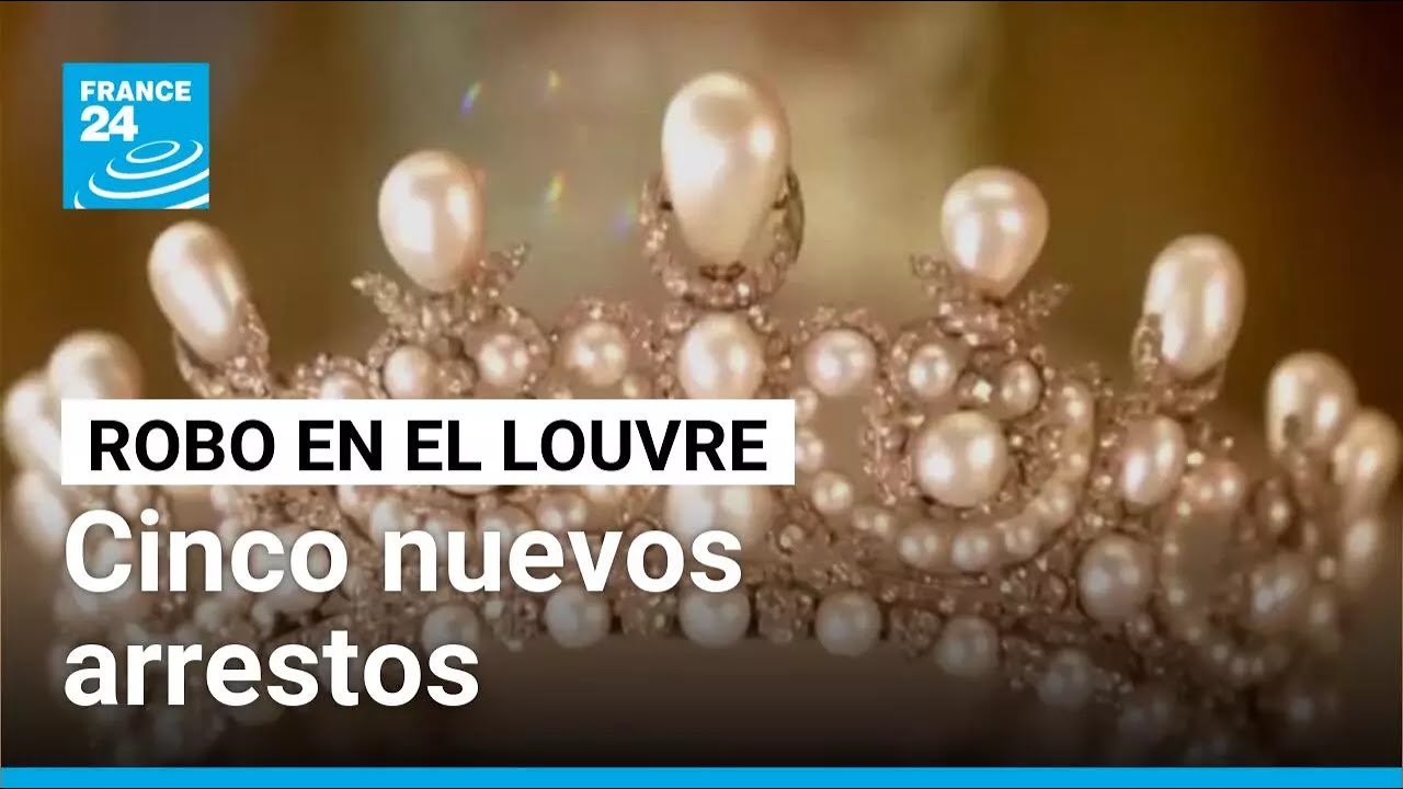 Robo en el Louvre: cinco nuevos arrestos, incluido el principal sospechoso • FRANCE 24 Español