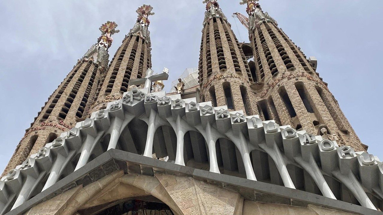 Sagrada Família now the tallest church in the world