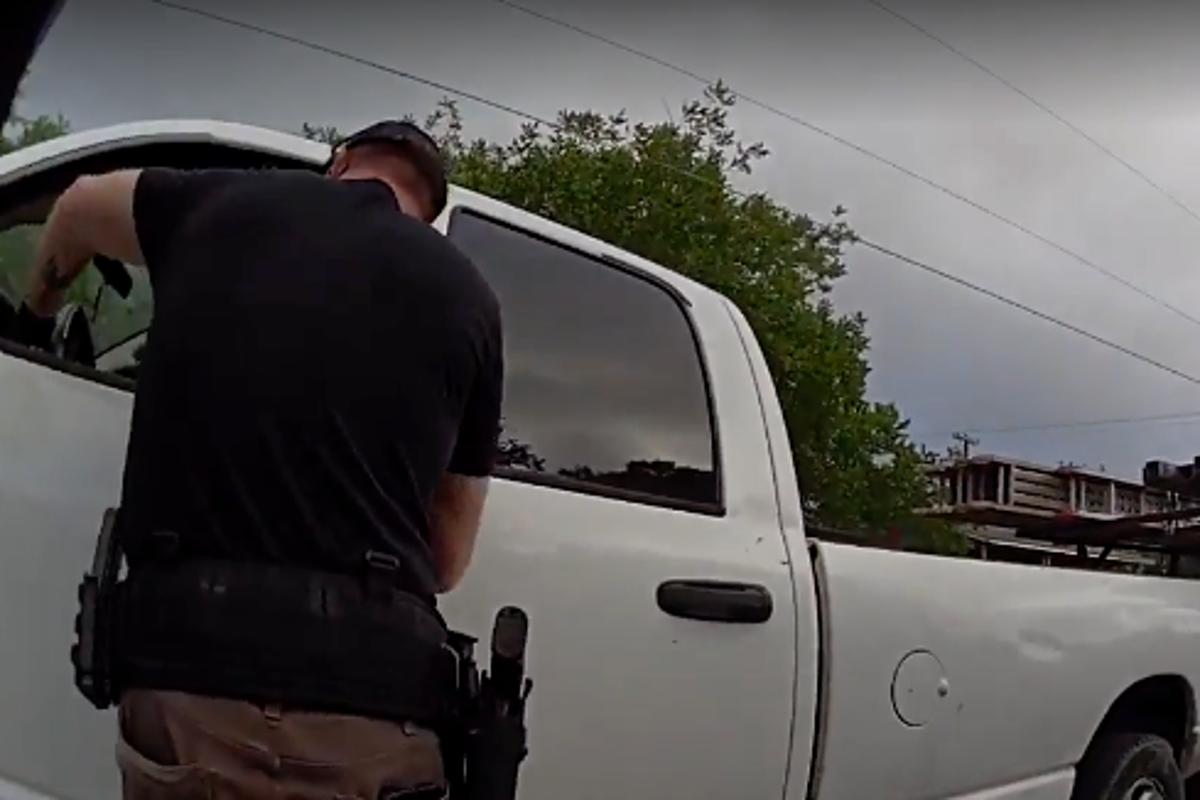 Judge slams ICE for ‘fictional’ case seeking to jail migrant for 20 years. The agent involved cut himself breaking the Honduran man’s car window