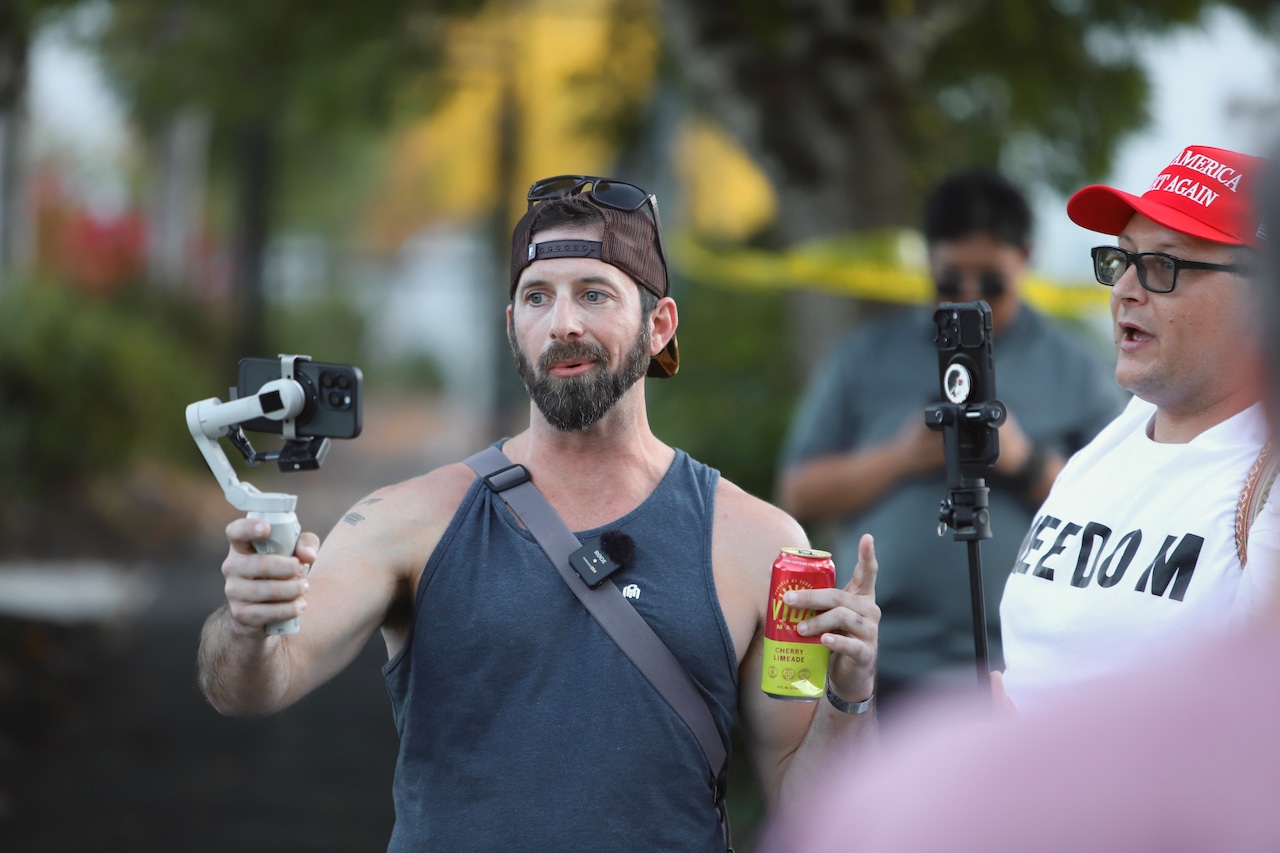 Streamers at ICE protests - oregonlive.com