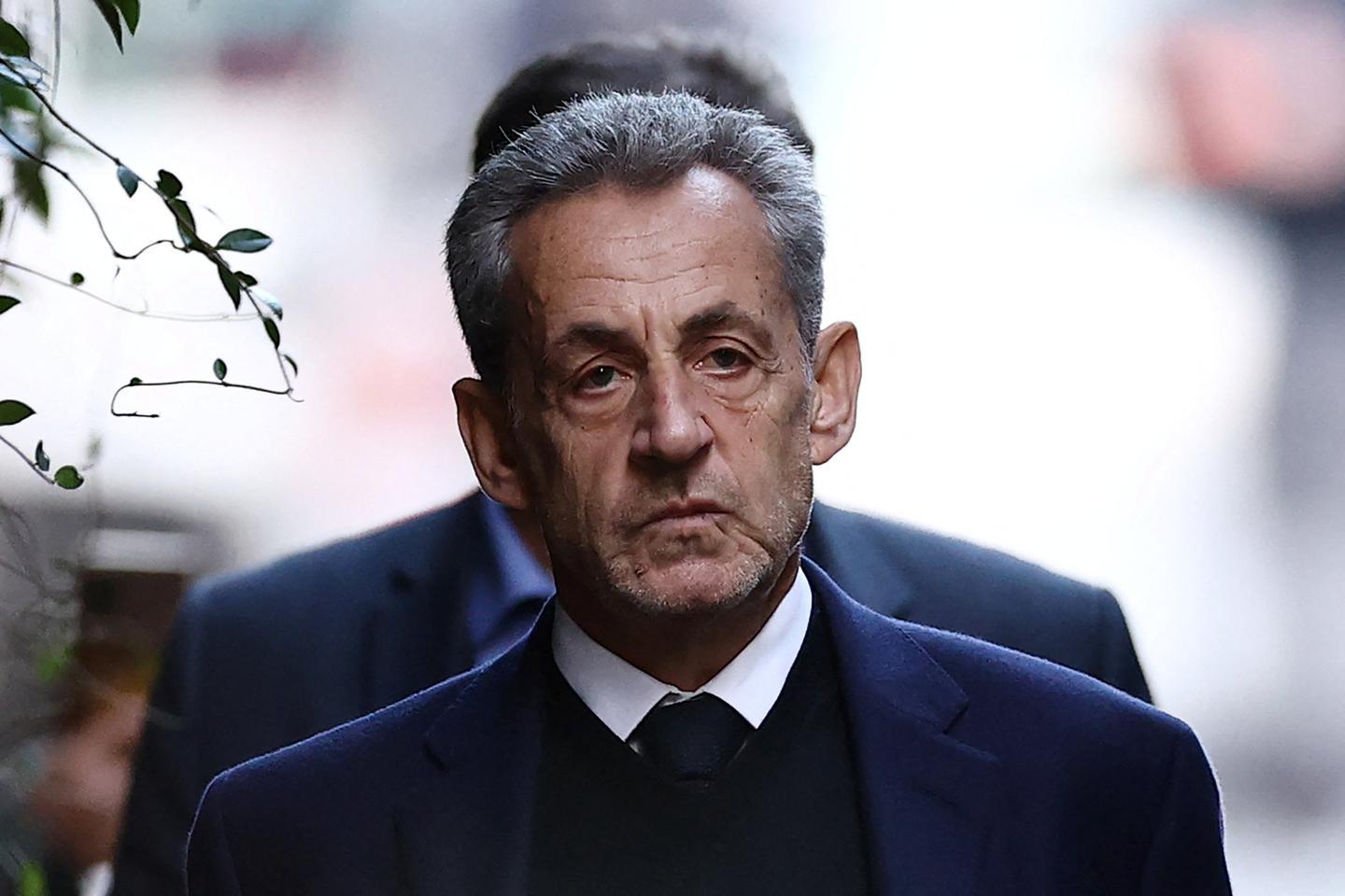 Détention de Nicolas Sarkozy : le parquet général requiert la mise en liberté sous contrôle judiciaire de l’ancien président