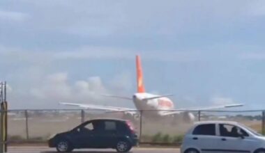 Veja o momento: avião do governo venezuelano provoca acidente durante descolagem em Bolívar