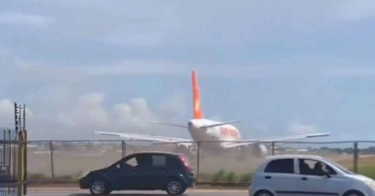 Veja o momento: avião do governo venezuelano provoca acidente durante descolagem em Bolívar