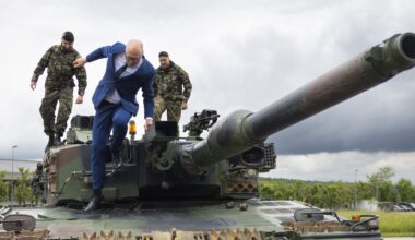 Schweizer Armee: Bund soll Doppelbürger-Schlupfloch schliessen