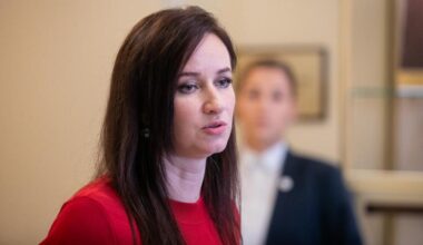 Lietuva įjungė visus diplomatinius kanalus, laukiama Minsko žingsnių dėl sienos krizės sprendimo.