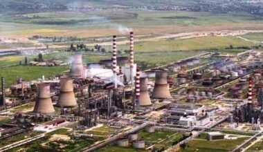 Tranzacție posibilă cu impact în România - Gigantul american Carlyle vrea să cumpere Lukoil