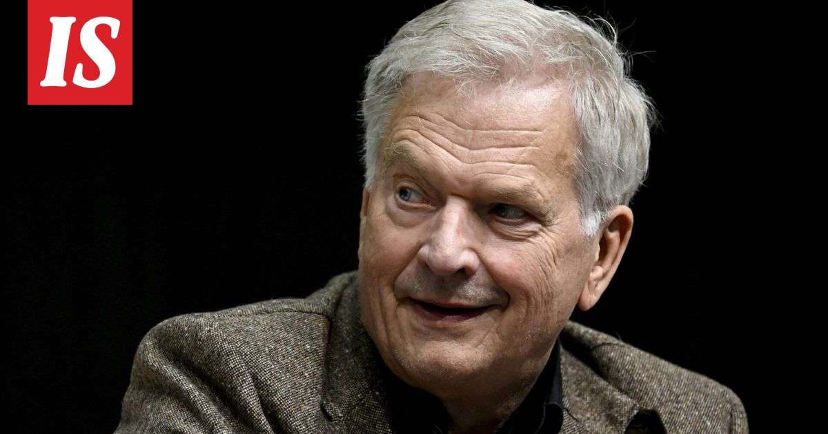Sauli Niinistön rintakuva paljastettiin - Ilta-Sanomat