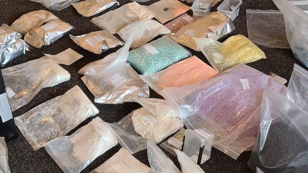 Mogelijk sterfgevallen onder klanten illegale online medicatie- en drugsshop