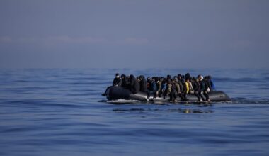 Asylum seekers who refuse work to be stripped of benefits as AI to weed out migrants pretending to be children