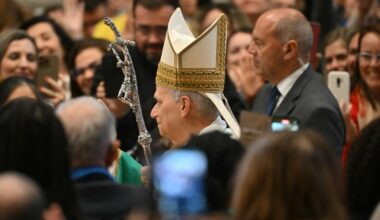 God is the “One who takes our side,” assures Pope Leo
