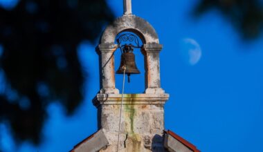 Beobachtungsstelle: Tausende christenfeindliche Straftaten in Europa