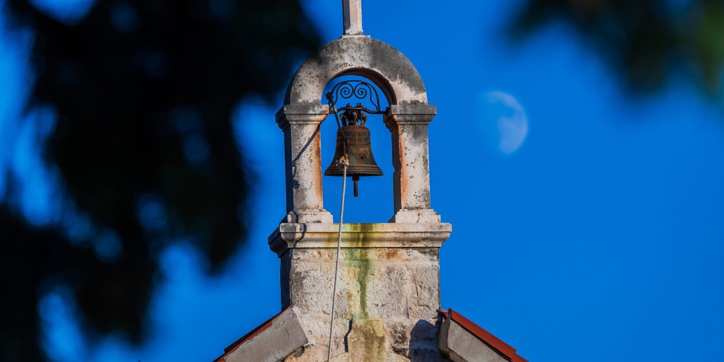 Beobachtungsstelle: Tausende christenfeindliche Straftaten in Europa