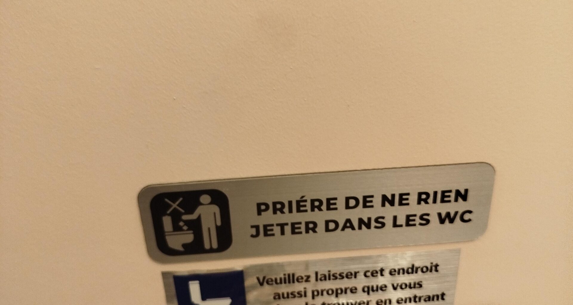 Comment péter l'ambiance zen des toilettes de ton restau