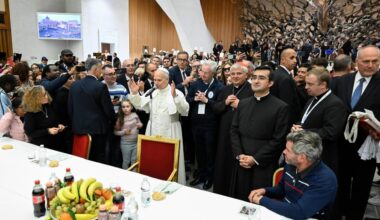 Pope Leo shares lunch with the poor, recalls people suffering from war